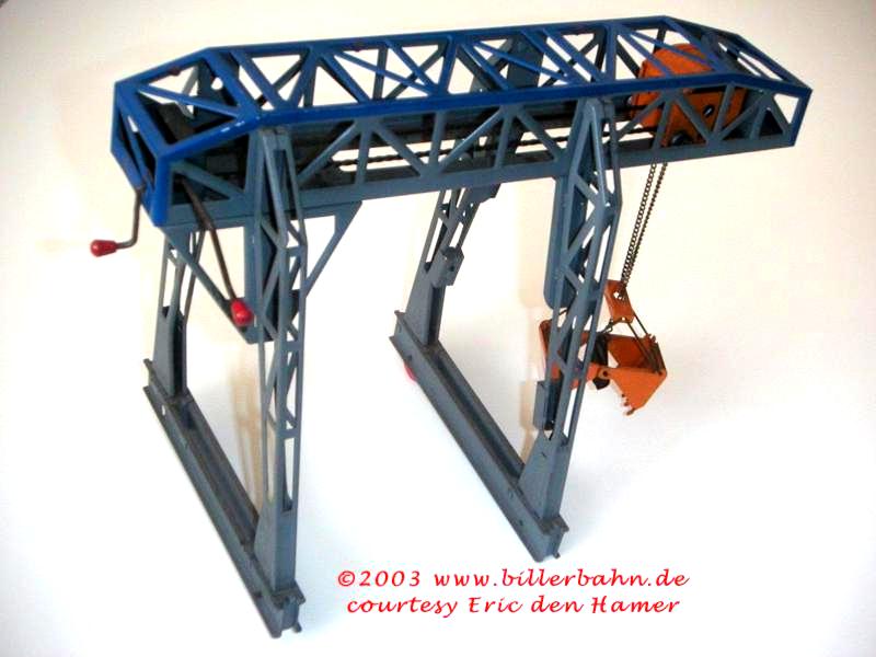 der handbetriebene Gigant in grau-blau